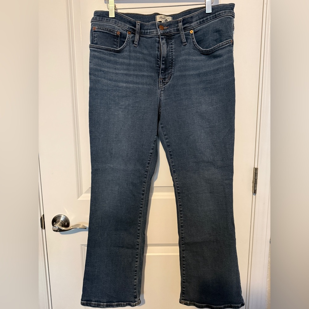 Madewell Mid-Rise Kick Out Crop Jeans